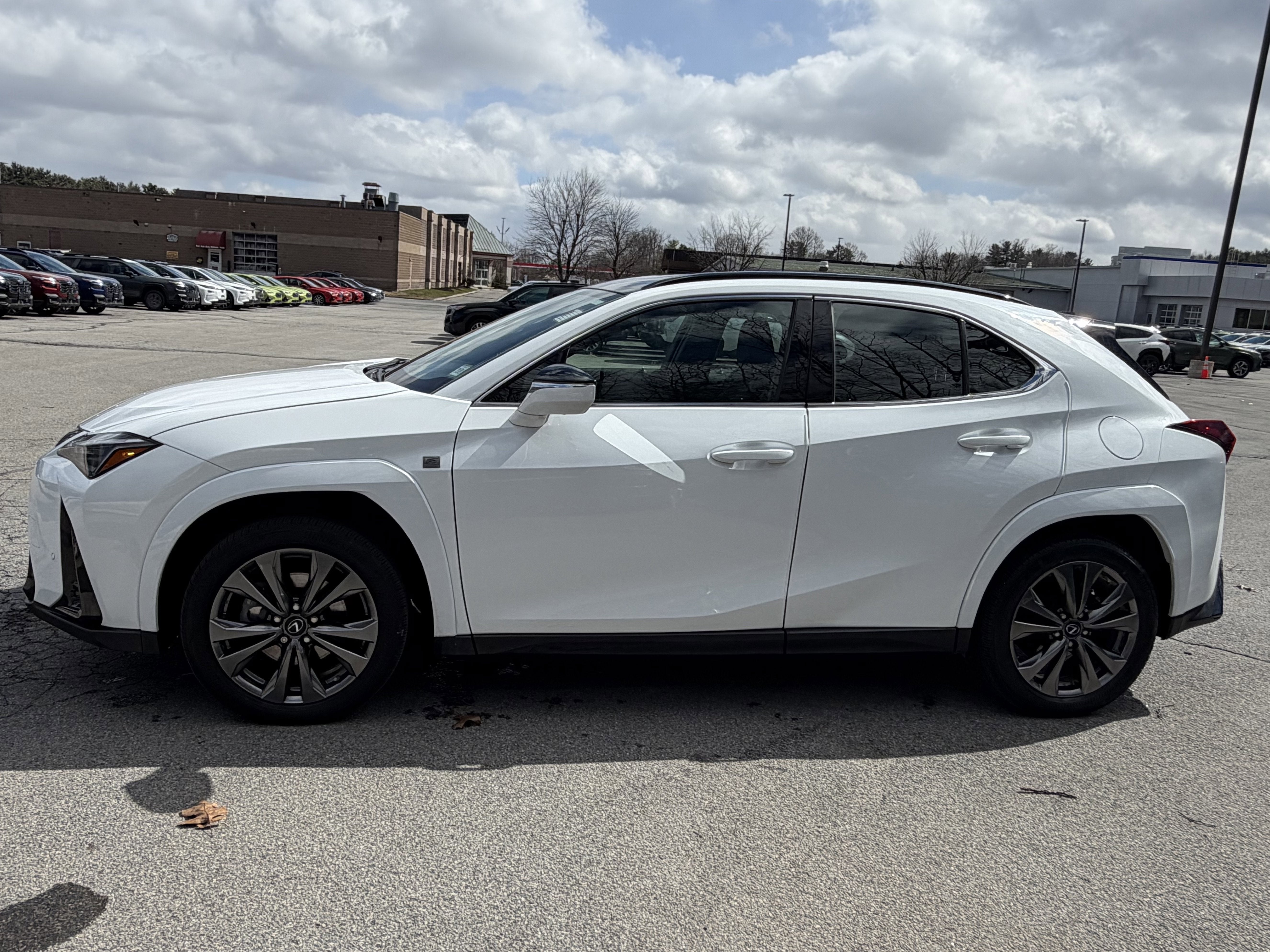 2023 Lexus UX 250h F SPORT Design