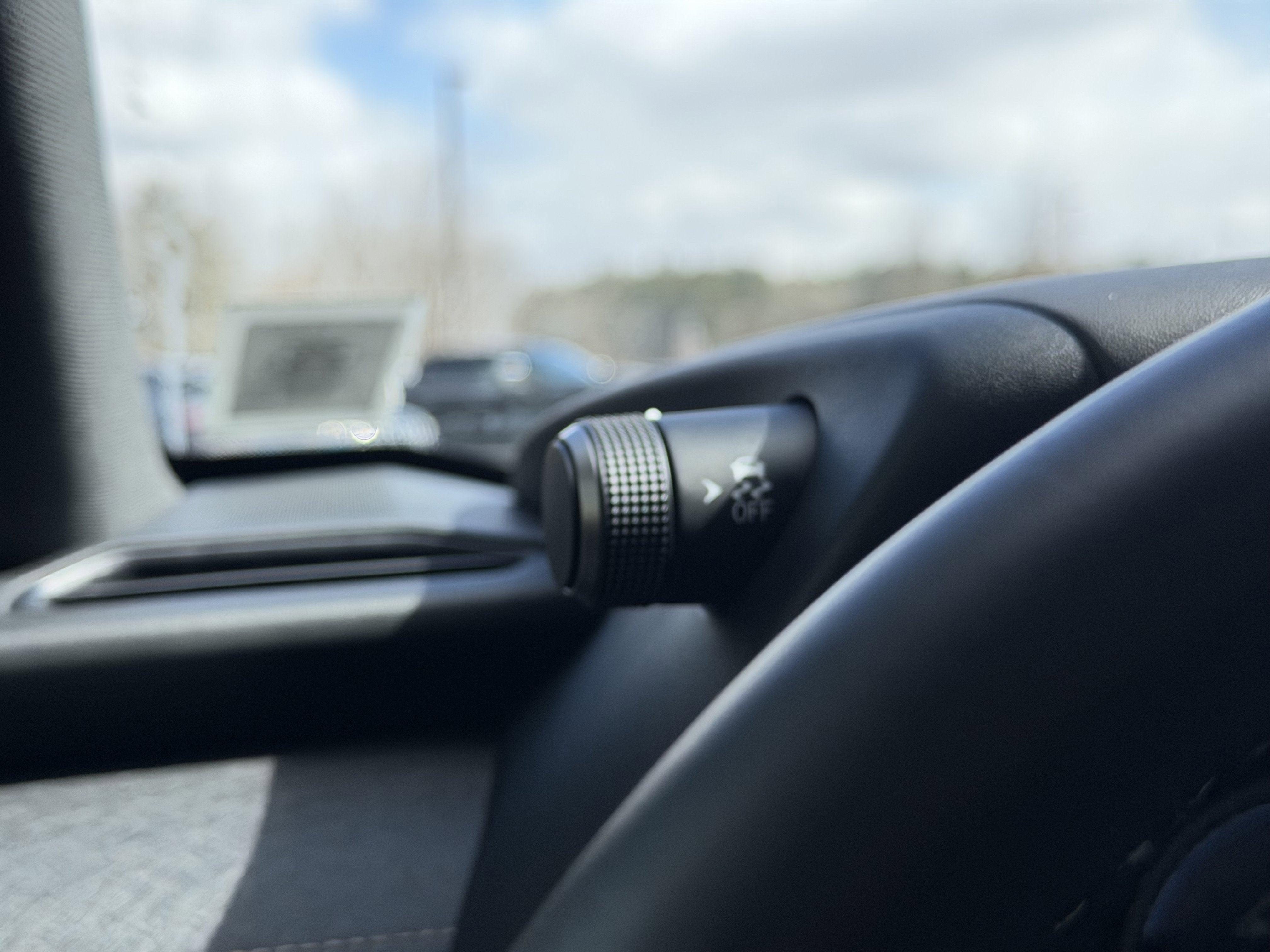 2023 Lexus UX 250h F SPORT Design