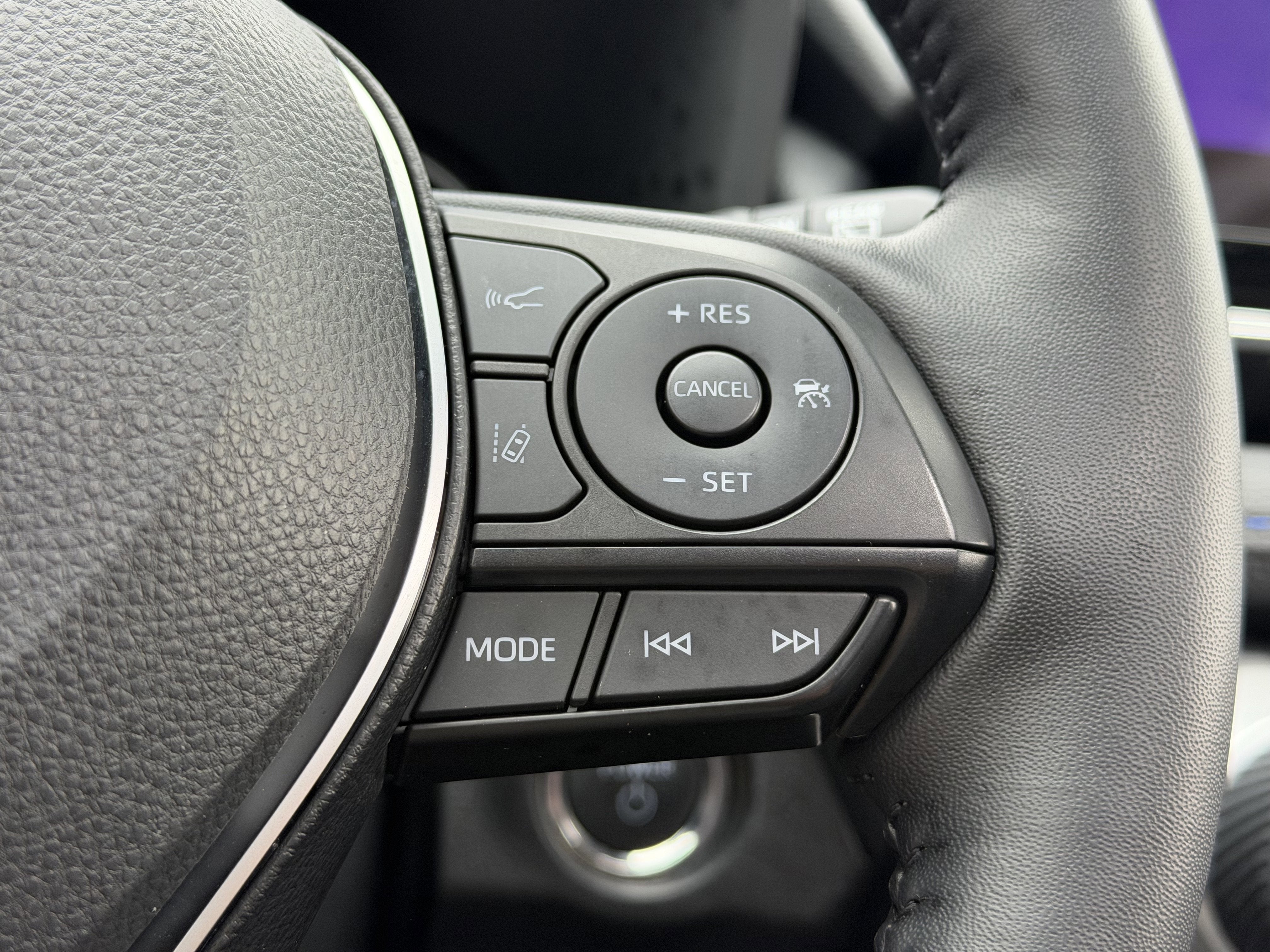 2025 Toyota RAV4 Hybrid XSE