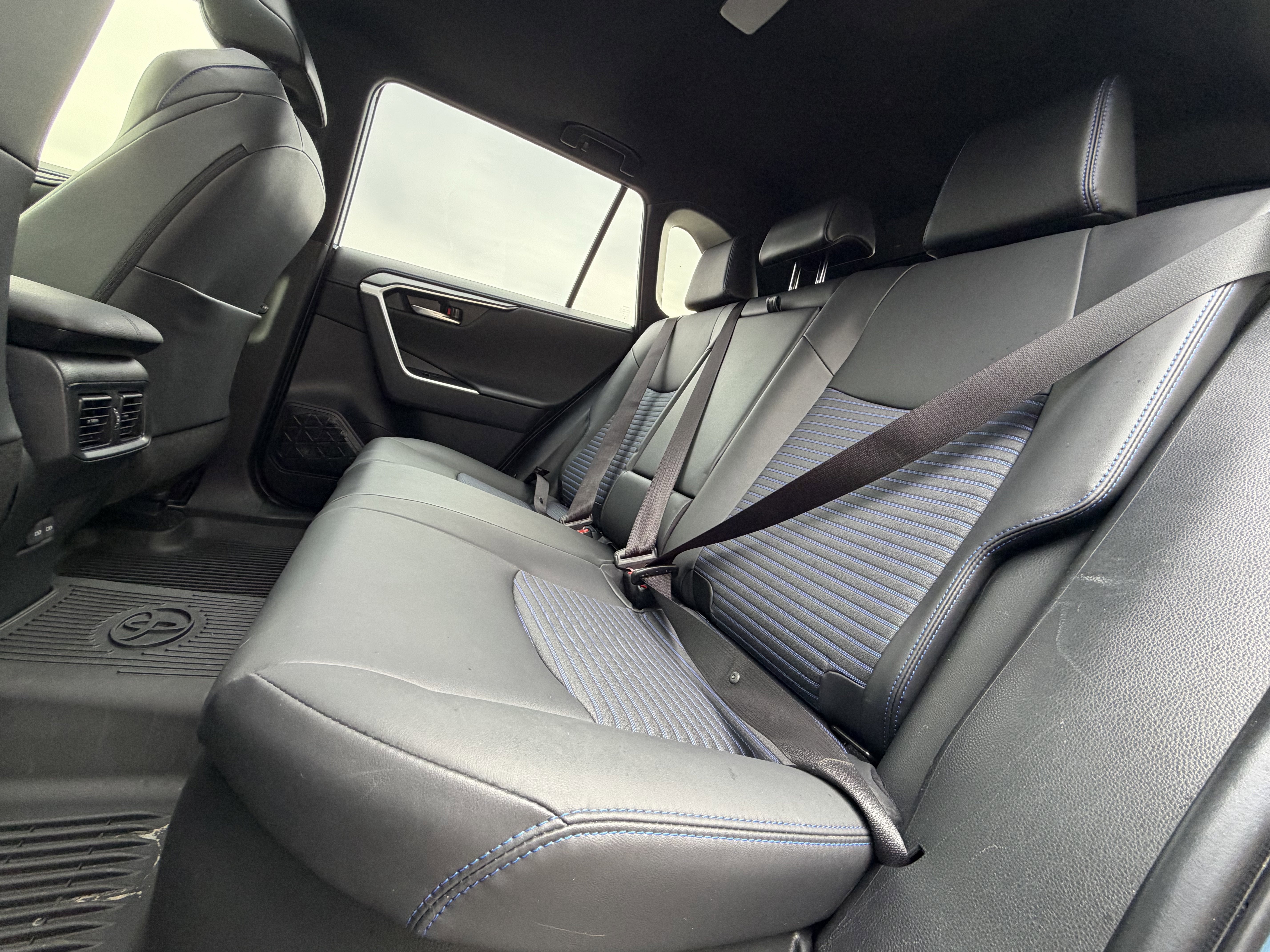 2025 Toyota RAV4 Hybrid XSE