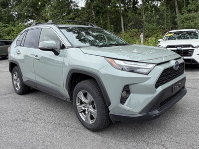 2022 Toyota RAV4 Hybrid XLE