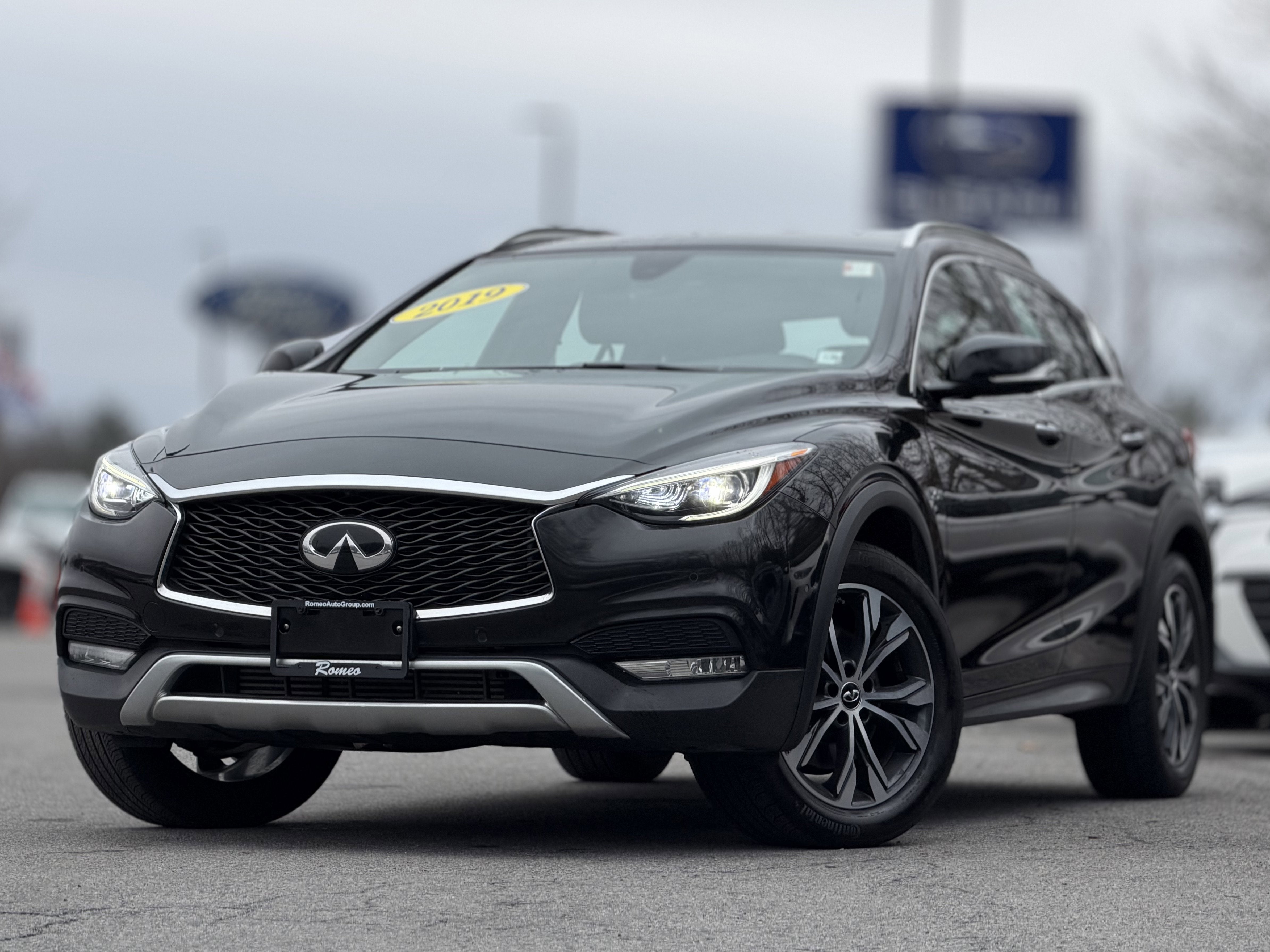 2019 INFINITI QX30 ESSENTIAL