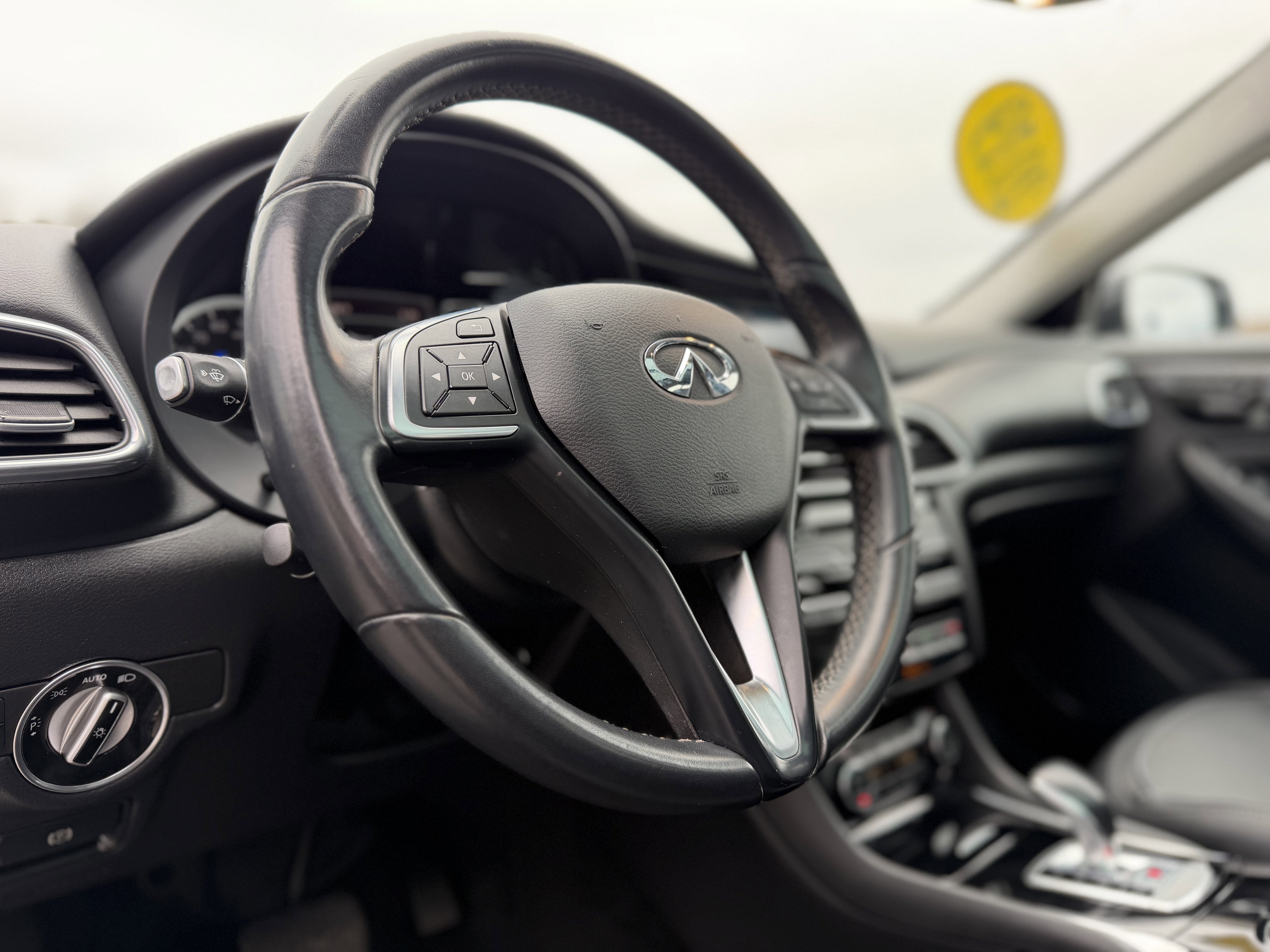 2019 INFINITI QX30 ESSENTIAL