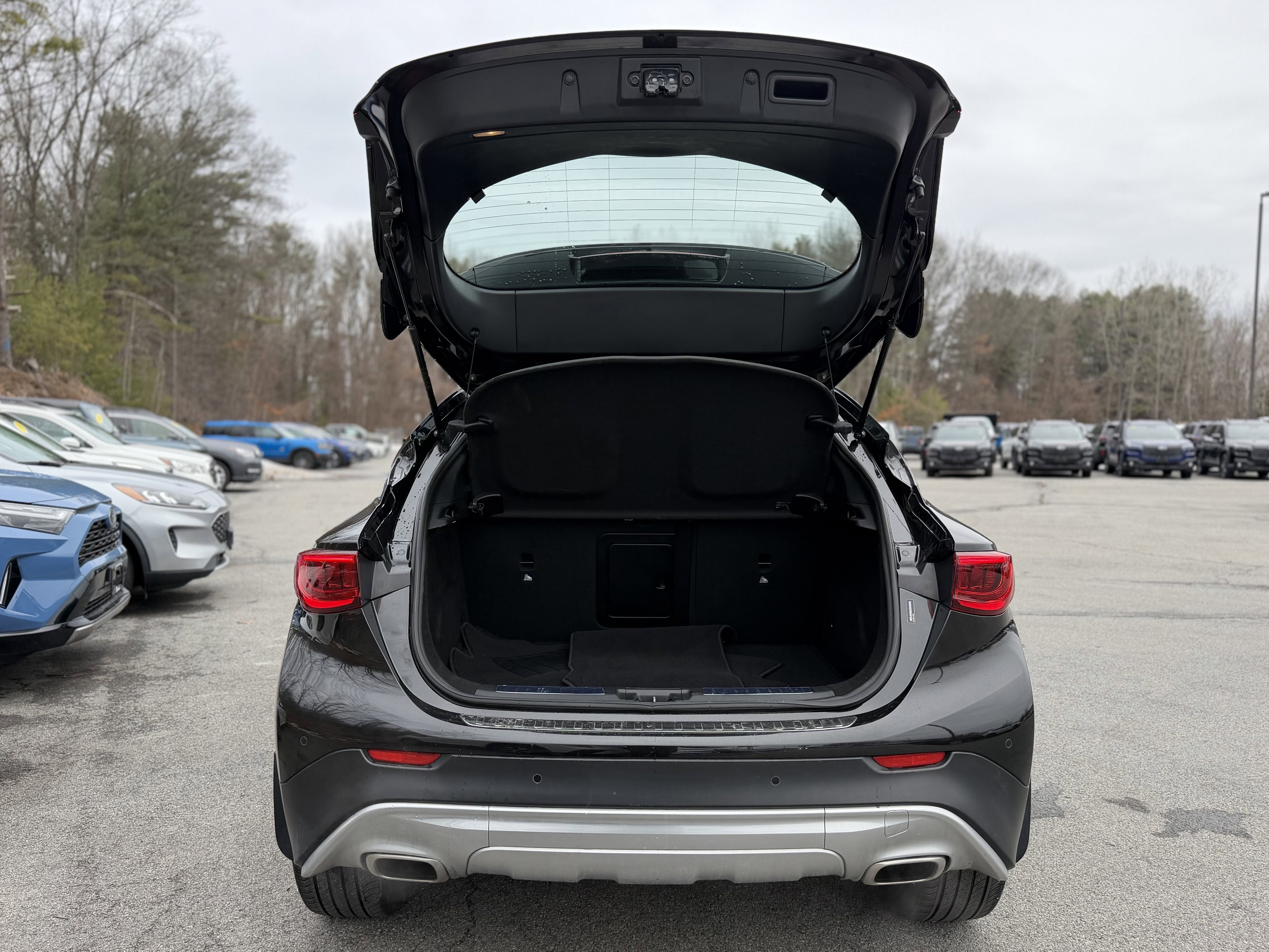 2019 INFINITI QX30 ESSENTIAL