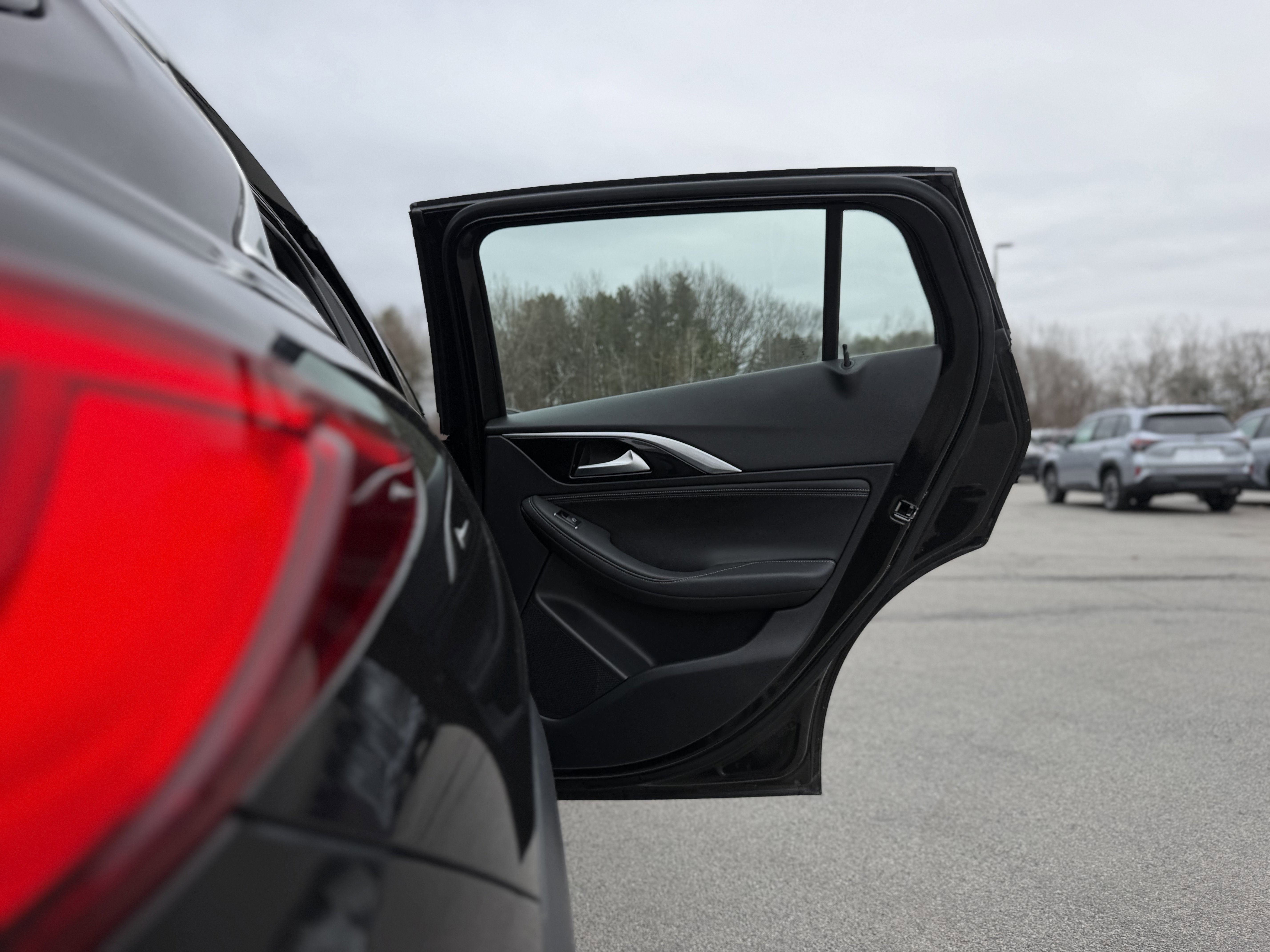 2019 INFINITI QX30 ESSENTIAL