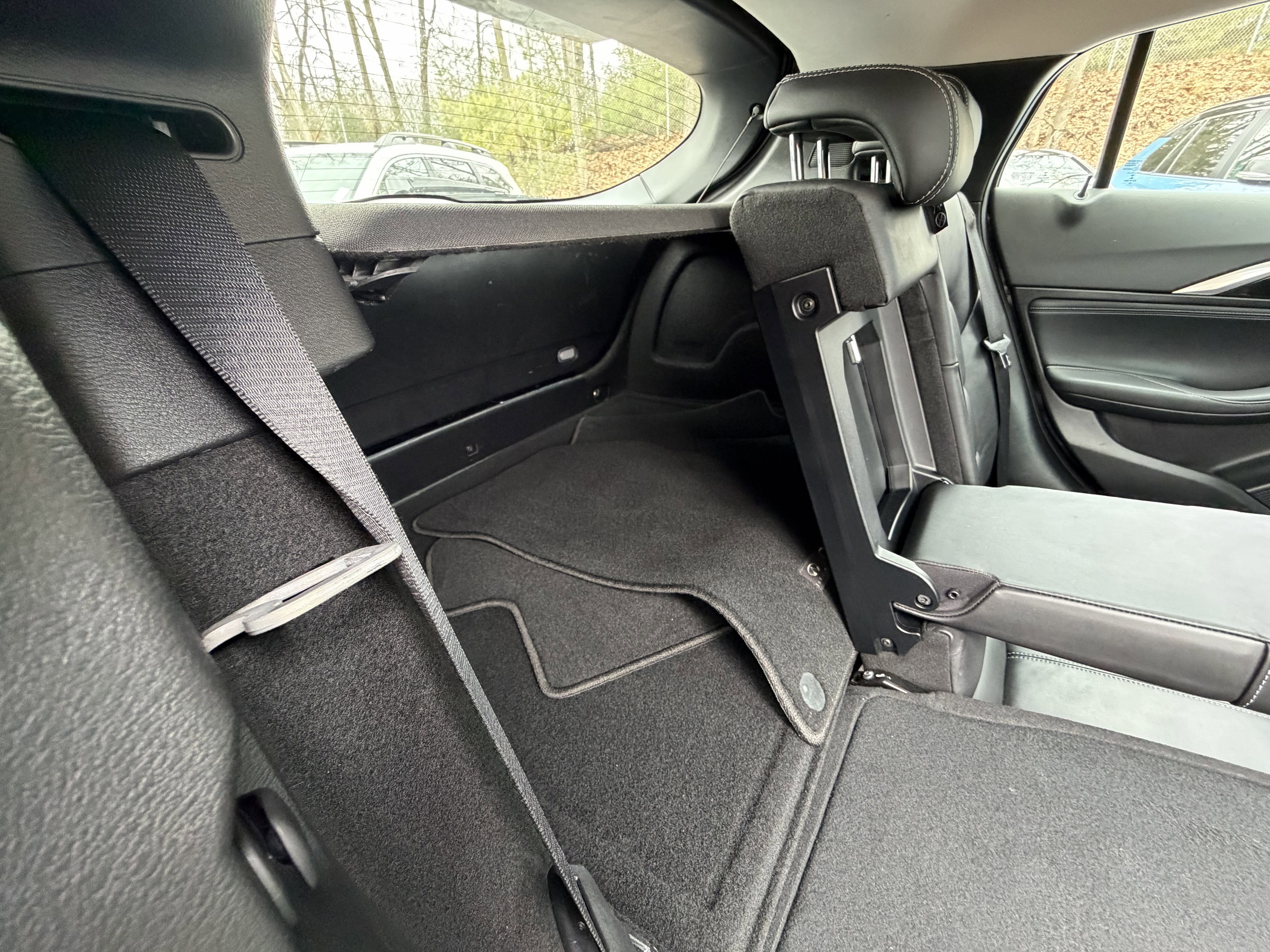 2019 INFINITI QX30 ESSENTIAL