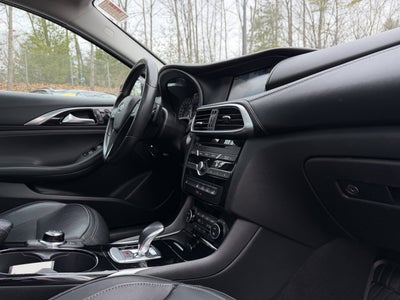 2019 INFINITI QX30 ESSENTIAL