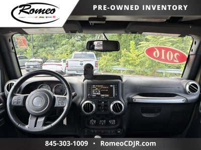 2016 Jeep Wrangler Unlimited Sahara