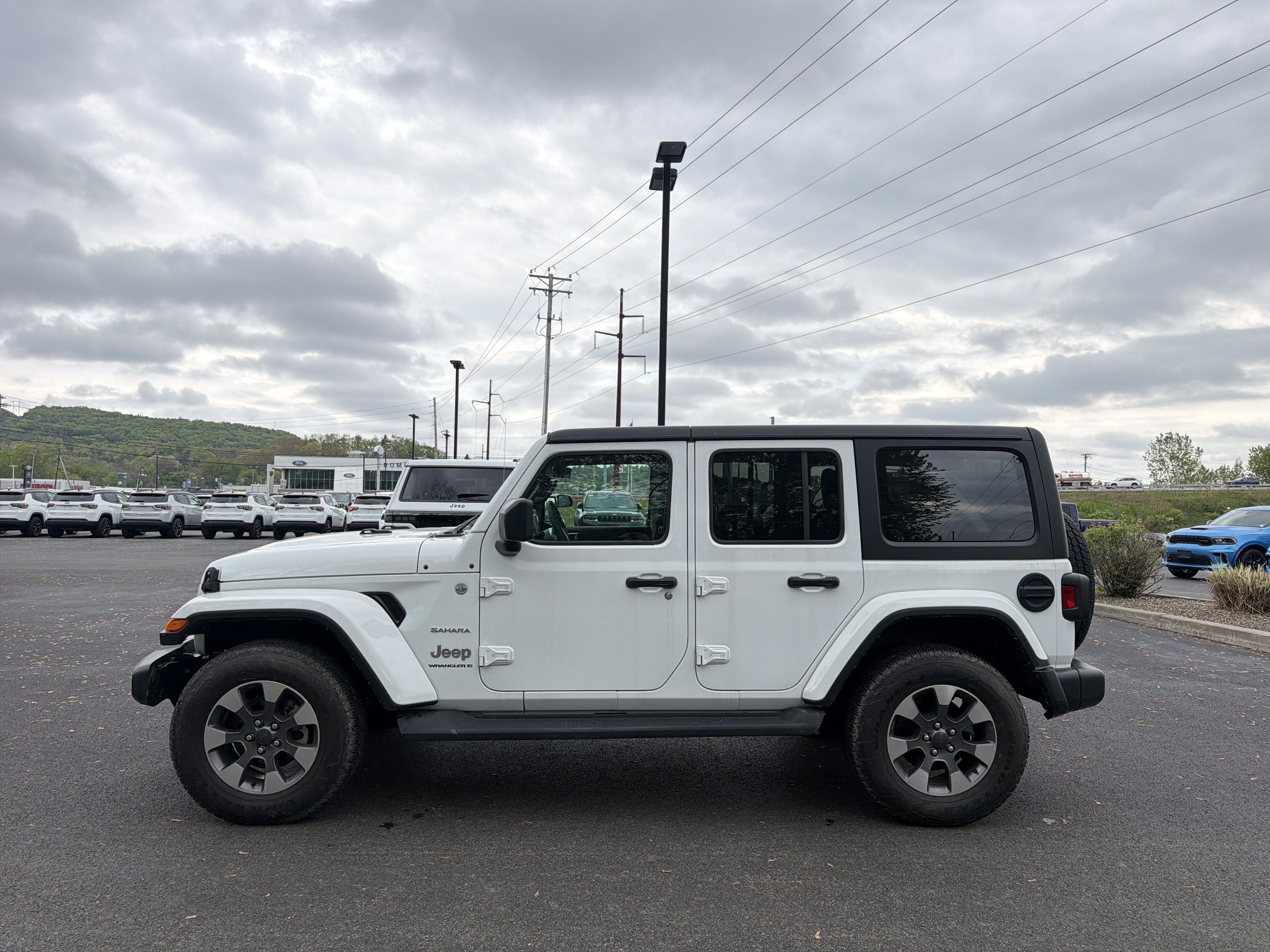 2023 Jeep Wrangler Sahara