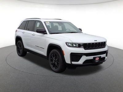 2026 Jeep Grand Cherokee Laredo Altitude
