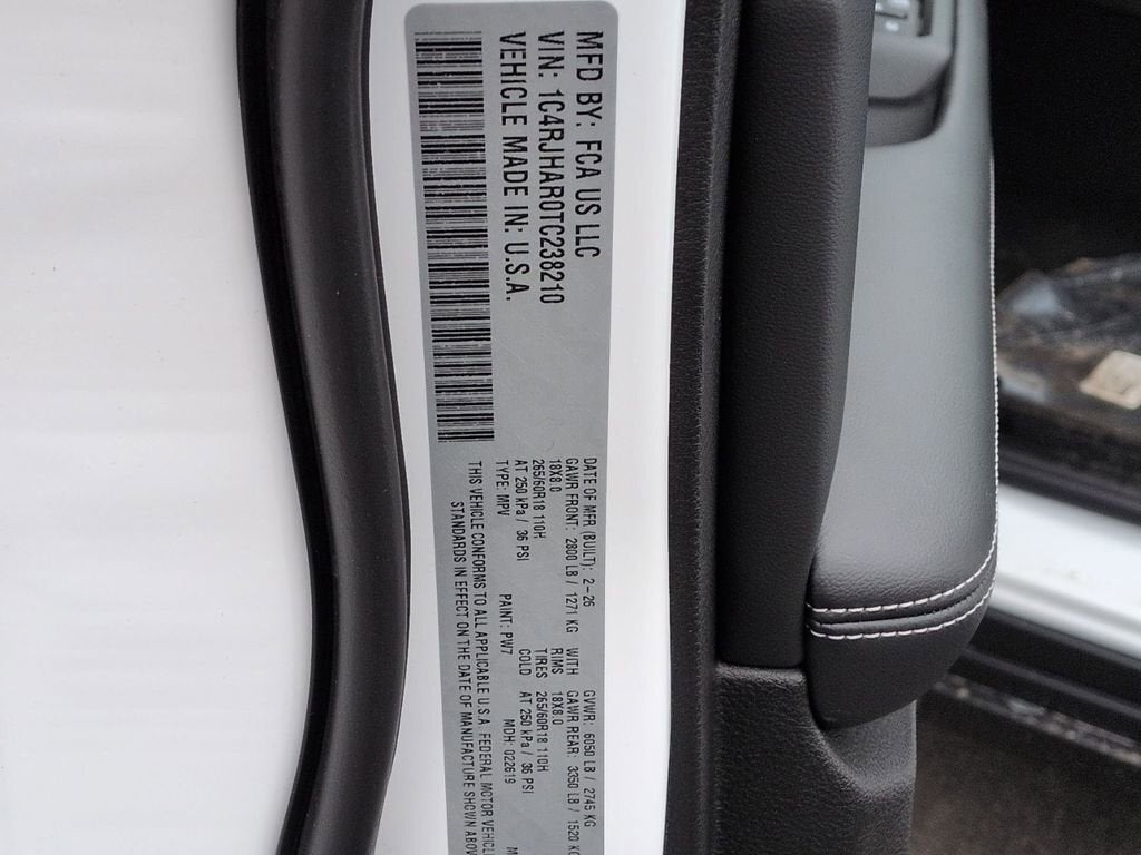 2026 Jeep Grand Cherokee Laredo Altitude