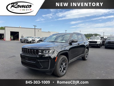 2027 Jeep Grand Cherokee Laredo Altitude