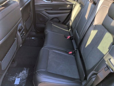 2026 Jeep Grand Cherokee Laredo Altitude