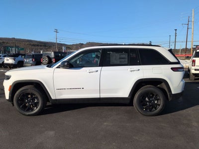 2026 Jeep Grand Cherokee Laredo Altitude
