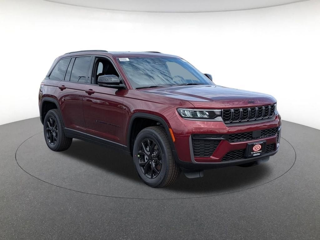 2026 Jeep Grand Cherokee Laredo Altitude