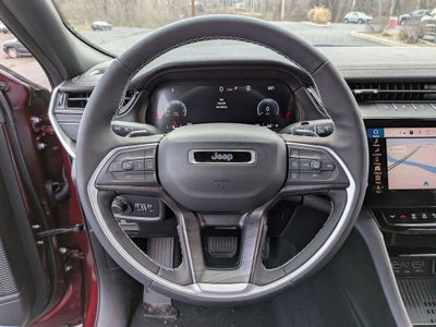 2026 Jeep Grand Cherokee Laredo Altitude