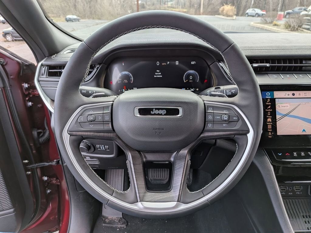 2026 Jeep Grand Cherokee Laredo Altitude
