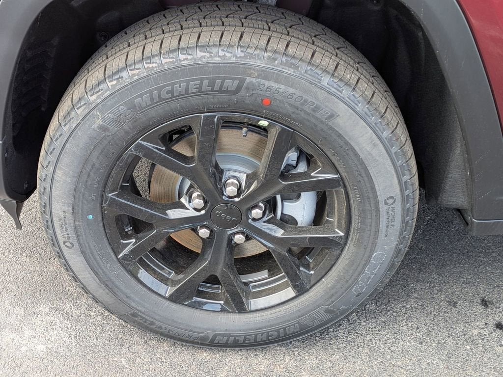 2026 Jeep Grand Cherokee Laredo Altitude