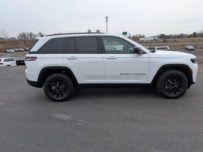 2026 Jeep Grand Cherokee Laredo Altitude