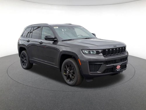 2026 Jeep Grand Cherokee Laredo Altitude