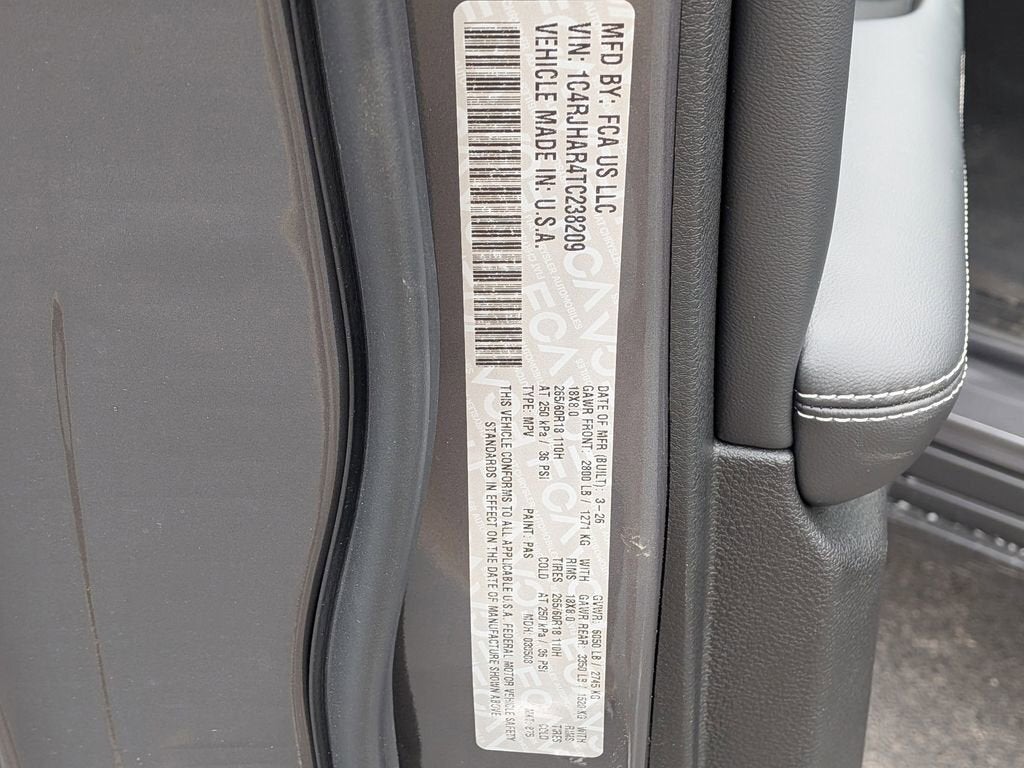2026 Jeep Grand Cherokee Laredo Altitude