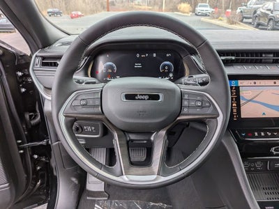 2026 Jeep Grand Cherokee Laredo Altitude