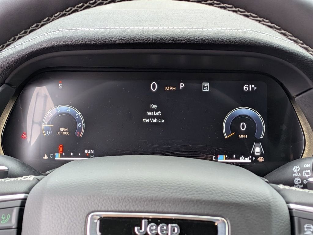 2026 Jeep Grand Cherokee Laredo Altitude
