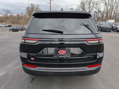 2026 Jeep Grand Cherokee Laredo Altitude