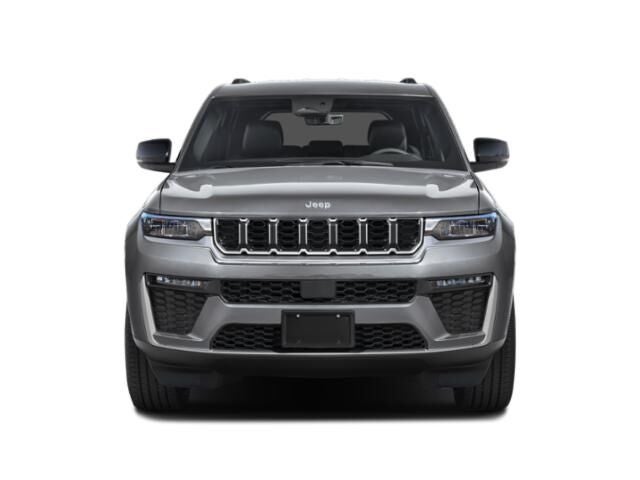 2027 Jeep Grand Cherokee Laredo Altitude