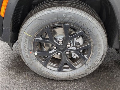 2026 Jeep Grand Cherokee Laredo Altitude