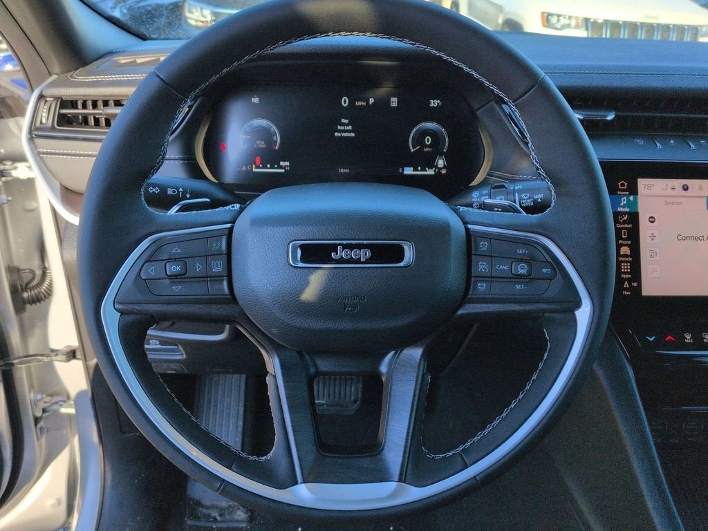 2026 Jeep Grand Cherokee Laredo Altitude