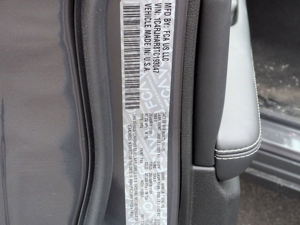 2026 Jeep Grand Cherokee Laredo Altitude