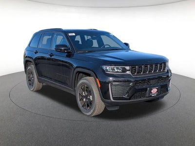 2026 Jeep Grand Cherokee Laredo Altitude