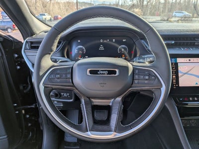 2026 Jeep Grand Cherokee Laredo Altitude