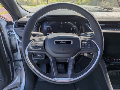 2026 Jeep Grand Cherokee Laredo Altitude