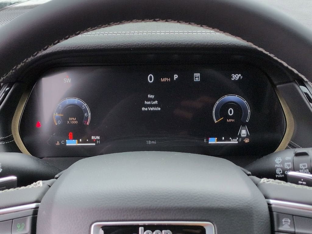 2026 Jeep Grand Cherokee Laredo Altitude