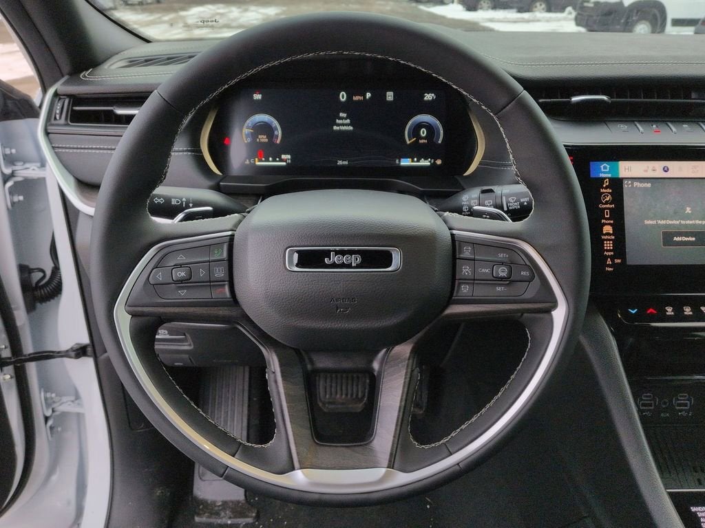2026 Jeep Grand Cherokee Laredo Altitude