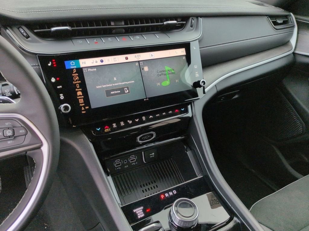 2026 Jeep Grand Cherokee Laredo Altitude