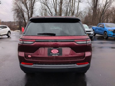2026 Jeep Grand Cherokee Laredo Altitude