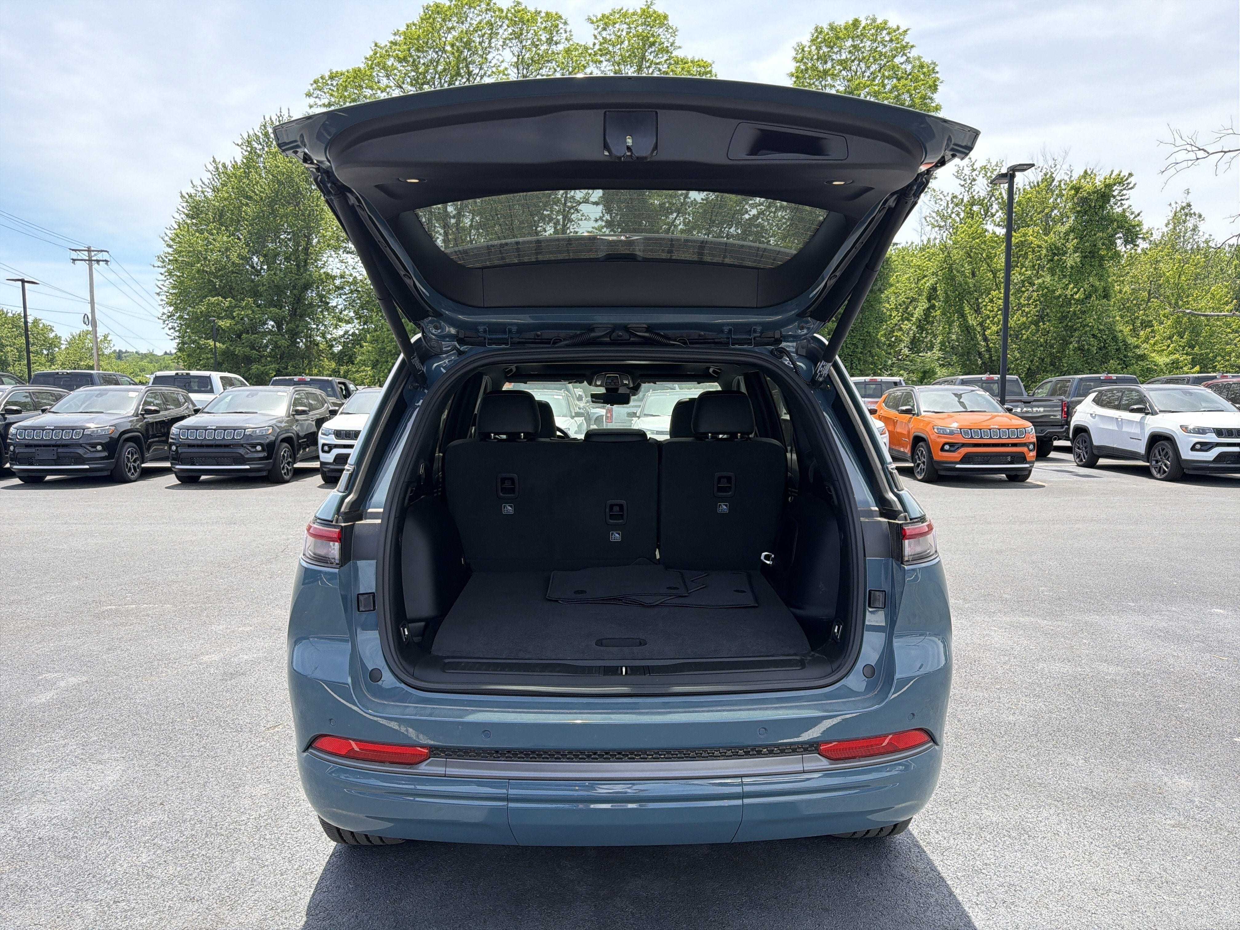 2026 Jeep Grand Cherokee Limited Reserve