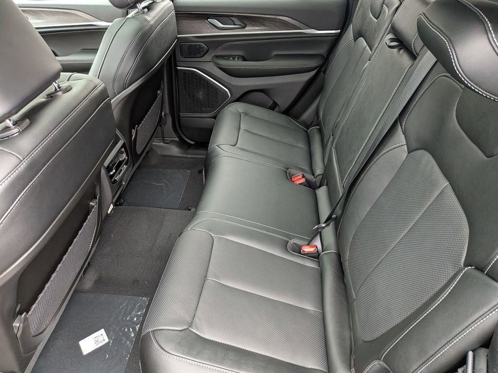 2026 Jeep Grand Cherokee Limited Reserve