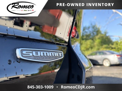 2022 Jeep Grand Cherokee Summit