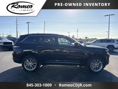 2022 Jeep Grand Cherokee Summit