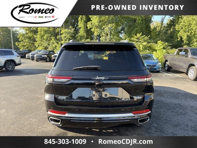 2022 Jeep Grand Cherokee Summit