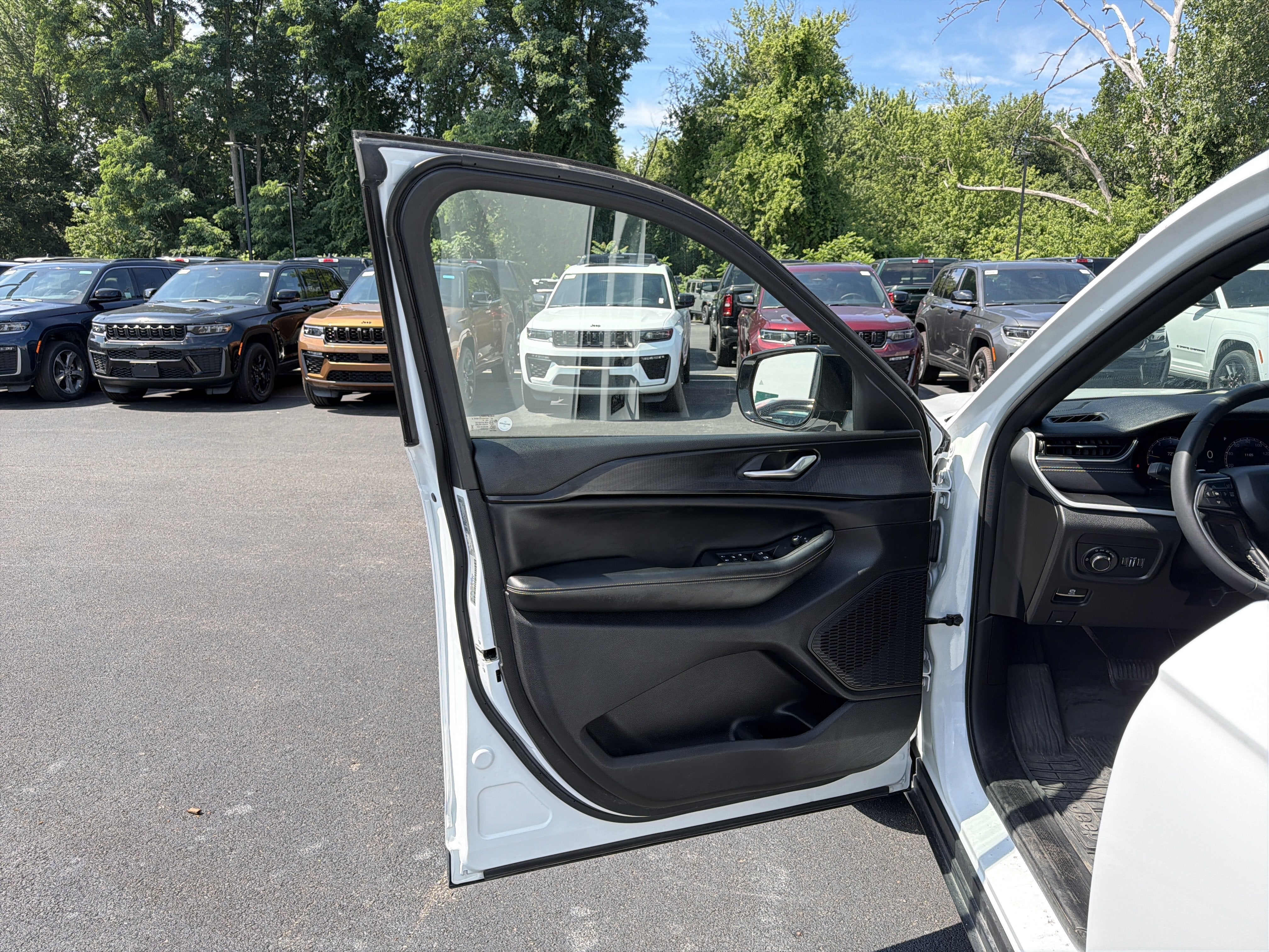 2023 Jeep Grand Cherokee L Altitude