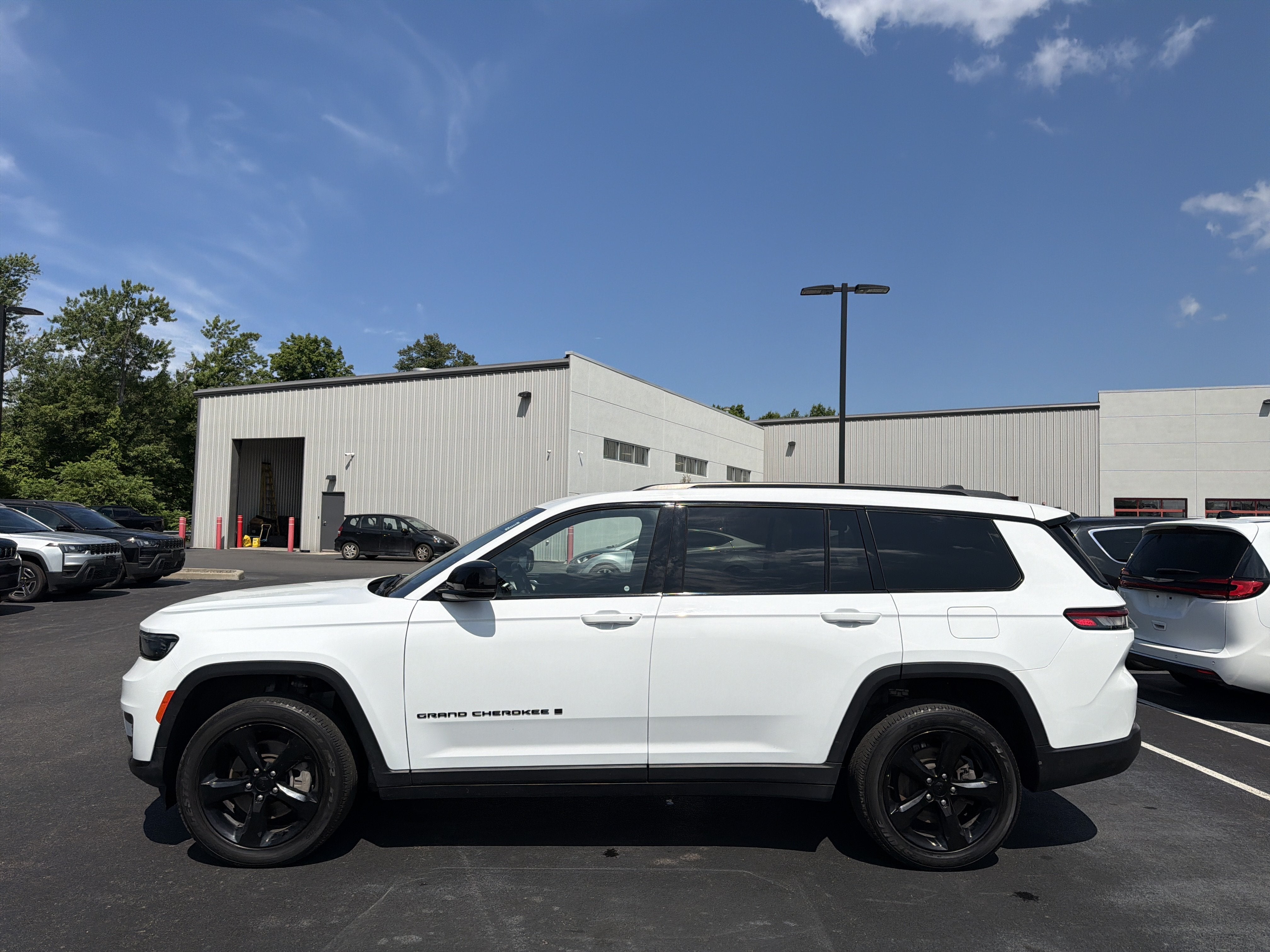 2023 Jeep Grand Cherokee L Altitude