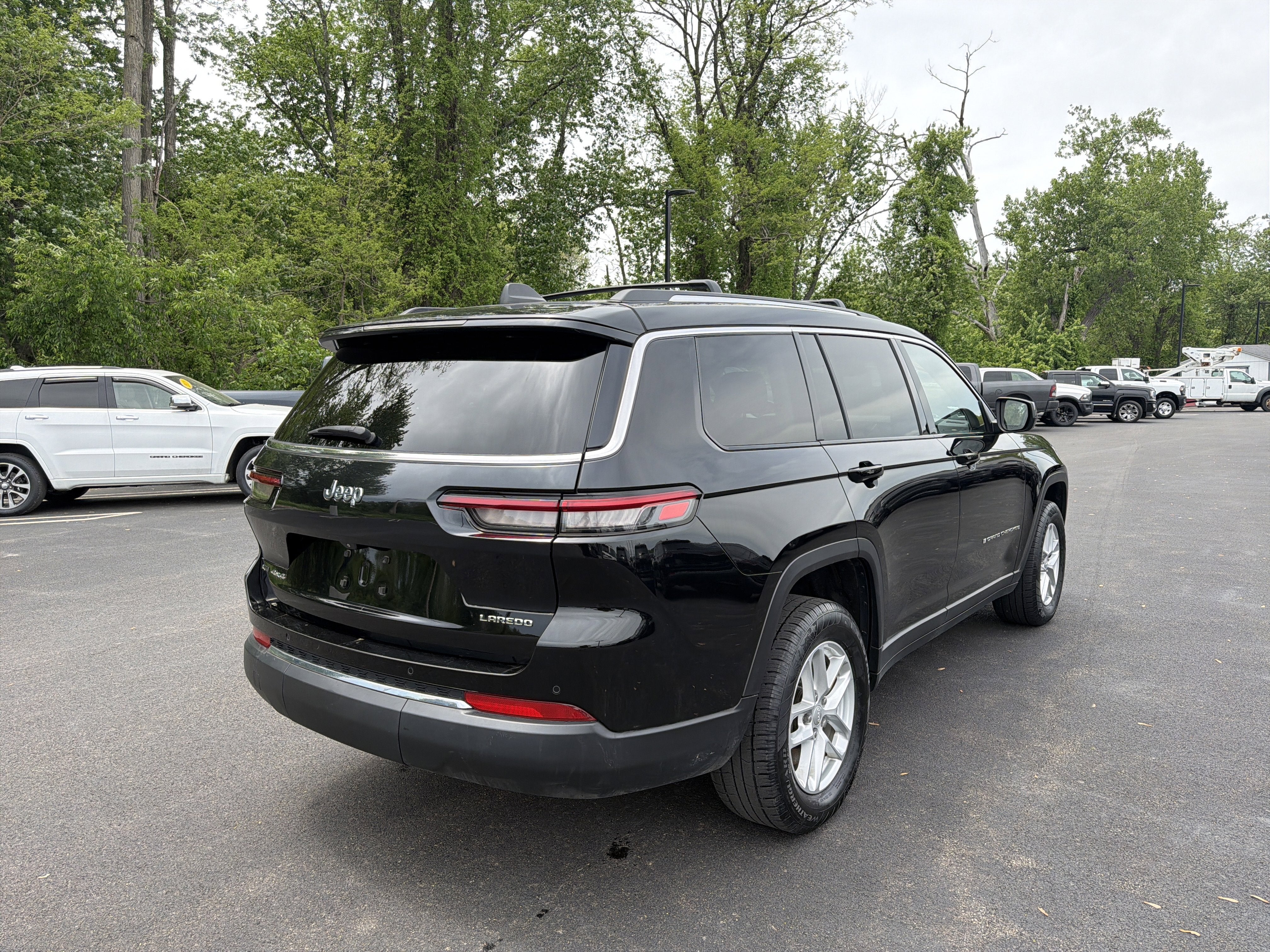 2022 Jeep Grand Cherokee L Laredo