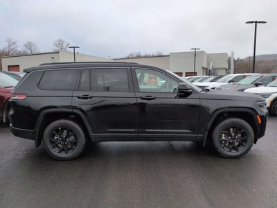 2026 Jeep Grand Cherokee L Laredo Altitude