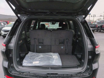 2026 Jeep Grand Cherokee L Laredo Altitude