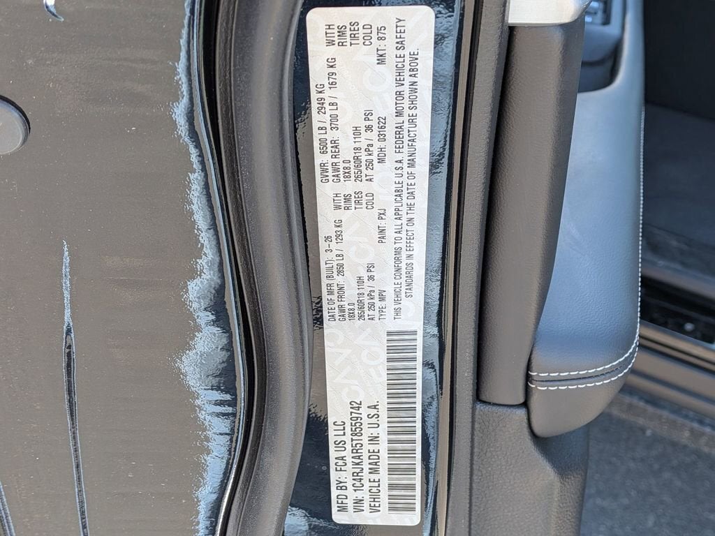 2026 Jeep Grand Cherokee L Laredo Altitude